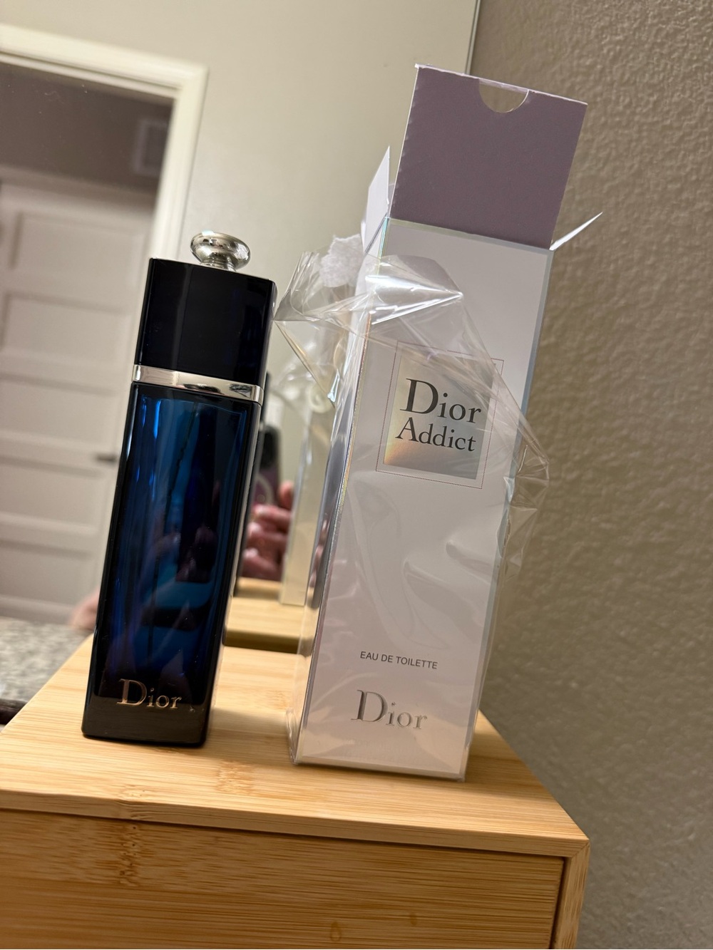 Dior Addict perfume bought in airport.Needed Blue bttl scent. recvd clear NIB